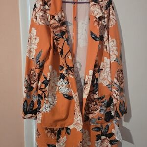 LuLaRoe Gwen Coral Floral Women's Top